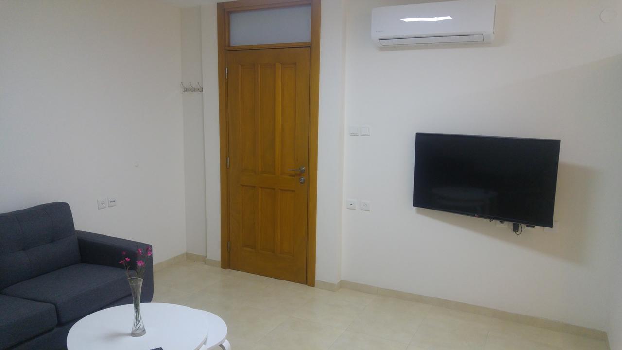 Sabba'S Apartment Kefar Sava Bagian luar foto
