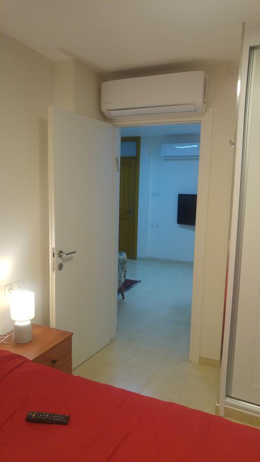 Sabba'S Apartment Kefar Sava Bagian luar foto